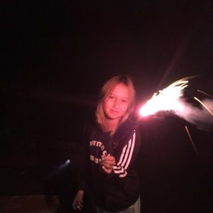 Meet your Posher, Maya